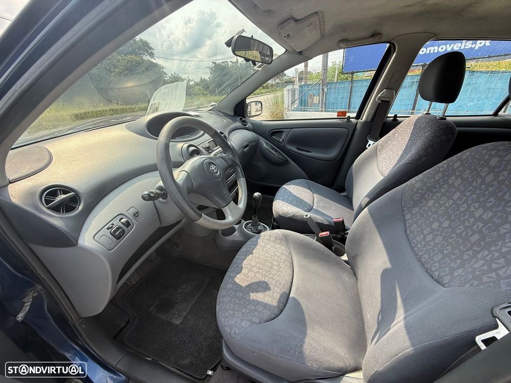 Toyota Yaris 1.0 Luna ABS - 10