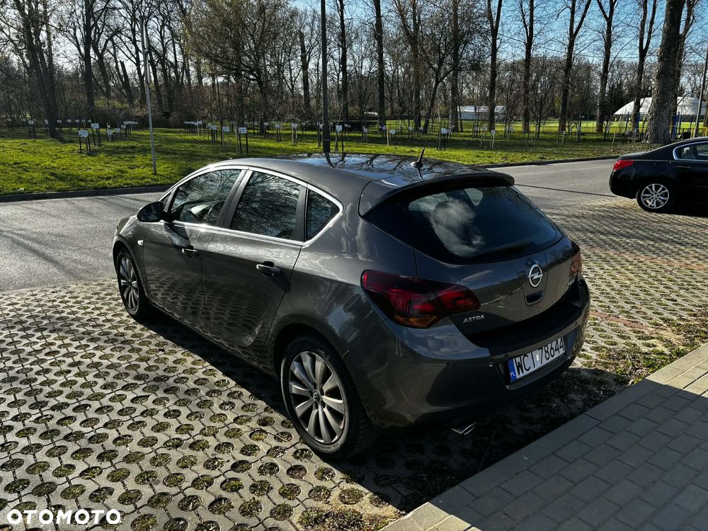 Opel Astra 1.4 T Enjoy S&S - 3