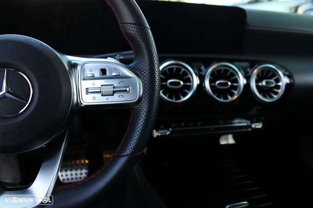 Mercedes-Benz A 250 e 8G-DCT AMG Line - 19