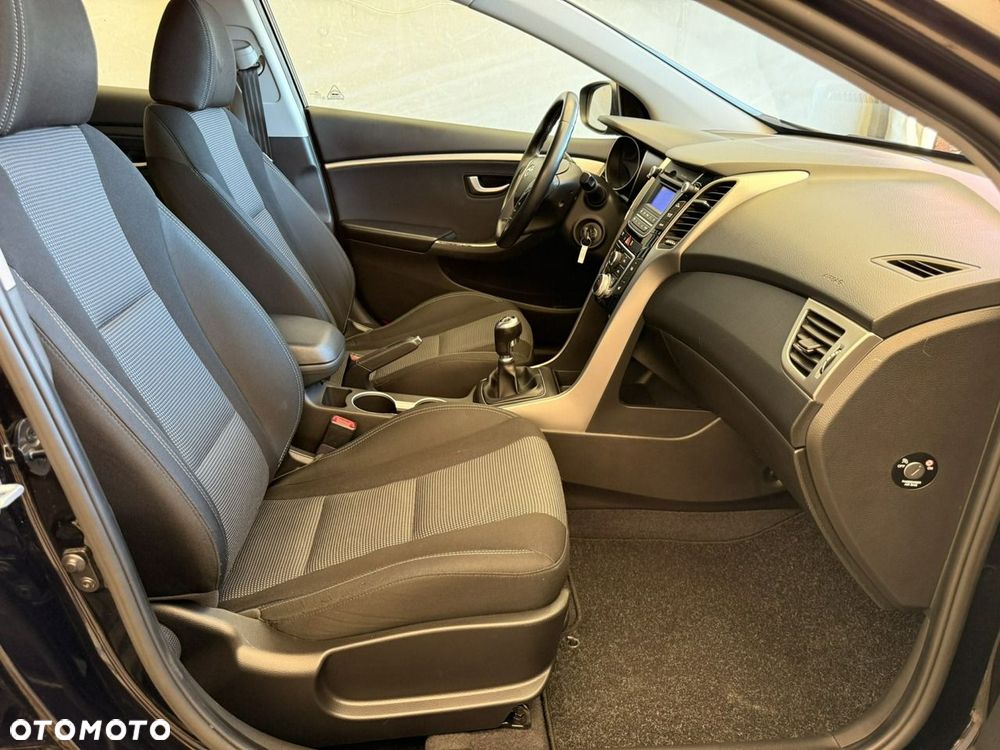 Hyundai i30 1.4 Fifa World Cup Edition - 14