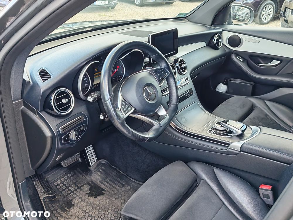 Mercedes-Benz GLC - 13