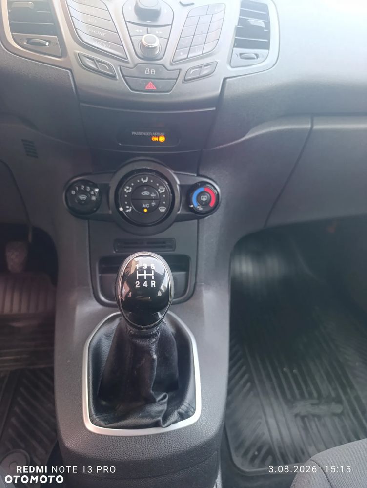 Ford Fiesta 1.25 Champions Edition - 16