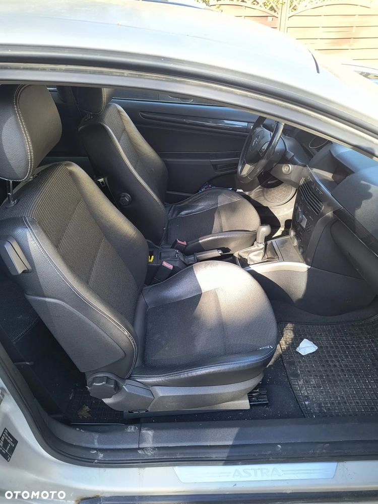 Opel Astra 1.9 CDTI Sport - 1