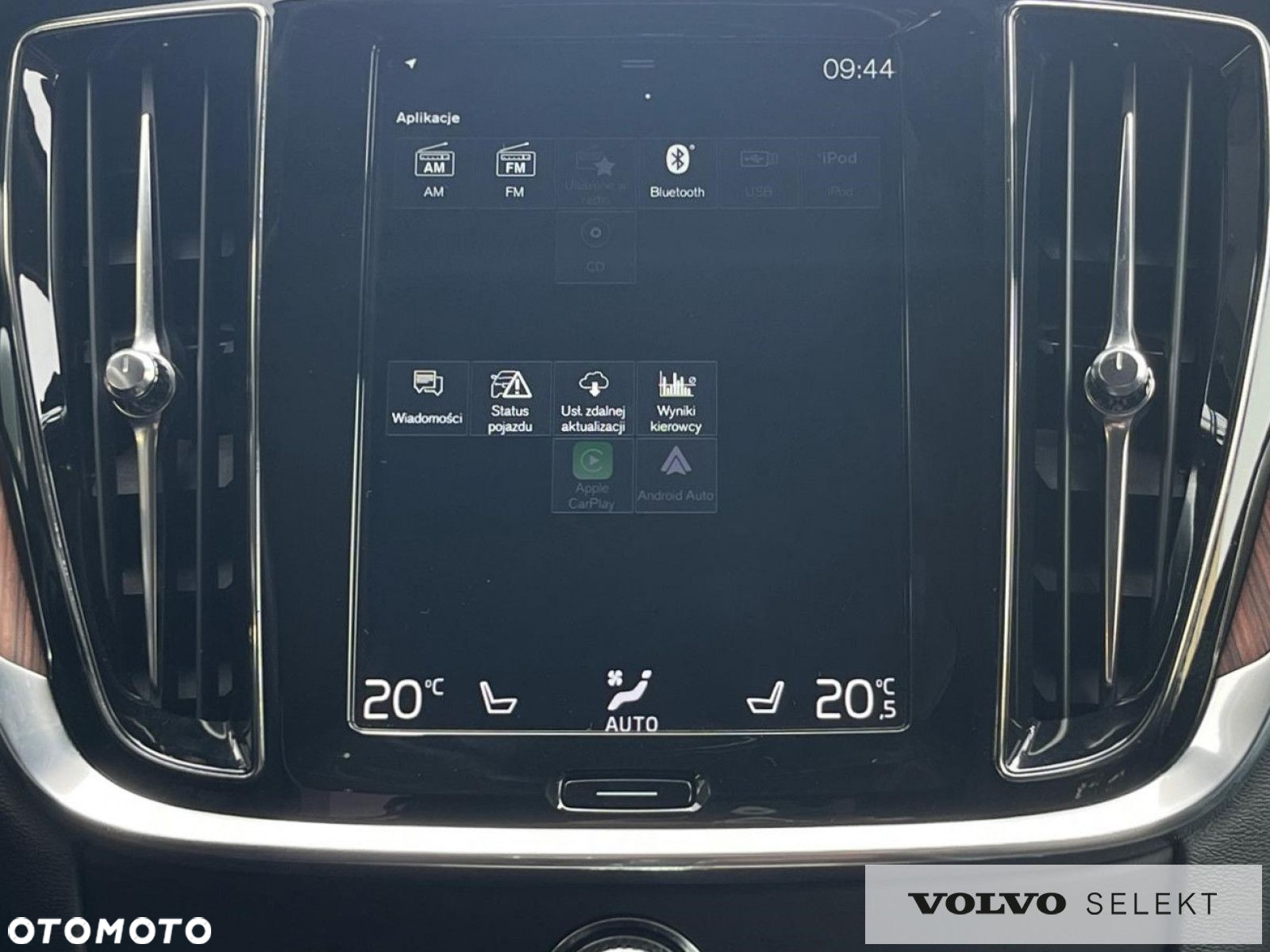 Volvo V60 Cross Country - 18