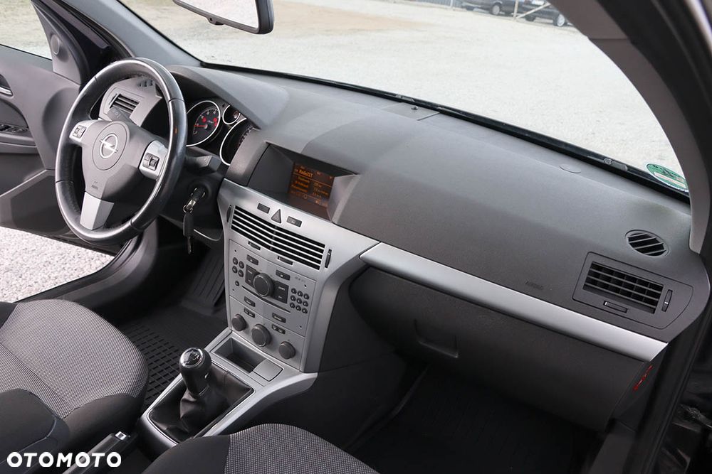 Opel Astra 1.6 ECOFLEX Start/Stop Innovation - 22