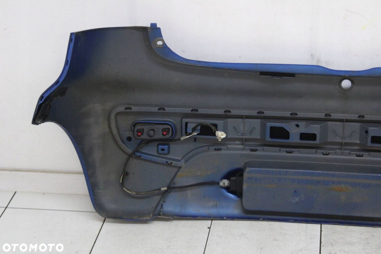 PEUGEOT 107 2005R- ZDERZAK TYŁ TYLNY ELX - KOD LAKIERU - 6