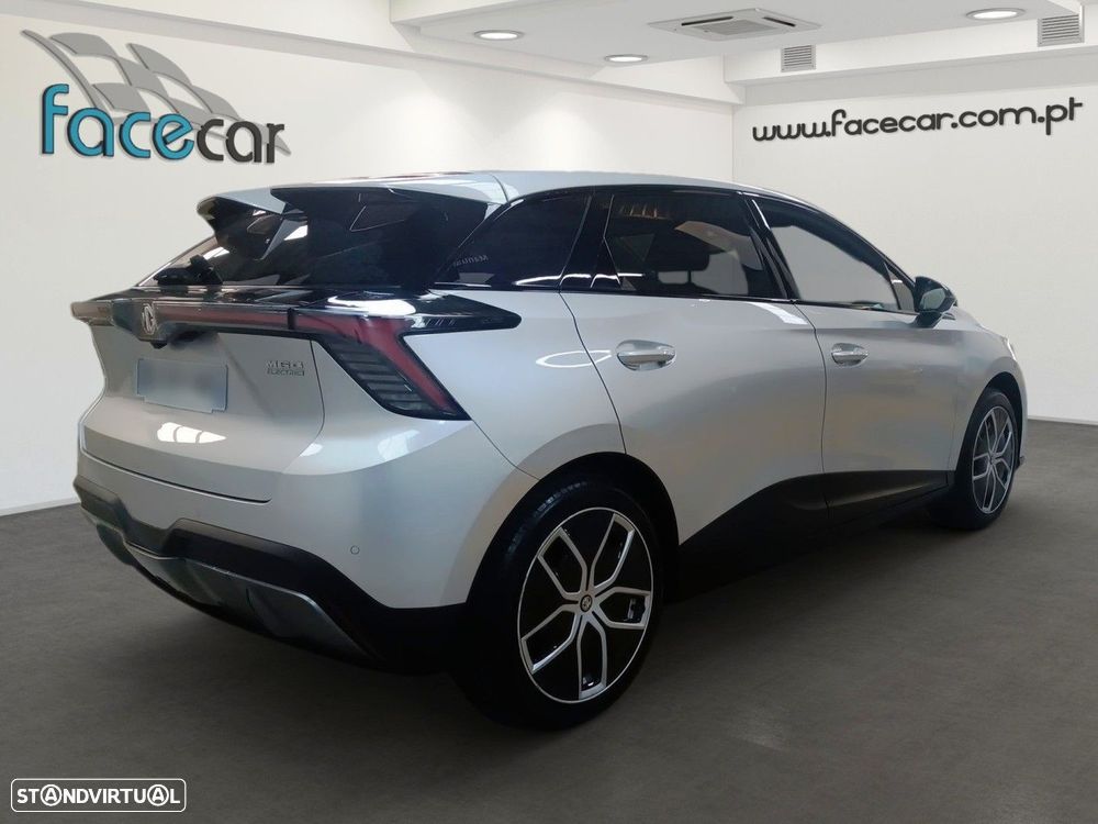MG MG4 64 kWh Luxury - 3