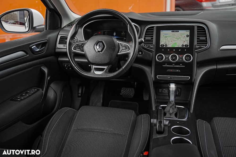 Renault Megane TCe 140 GPF EDC Equilibre - 17