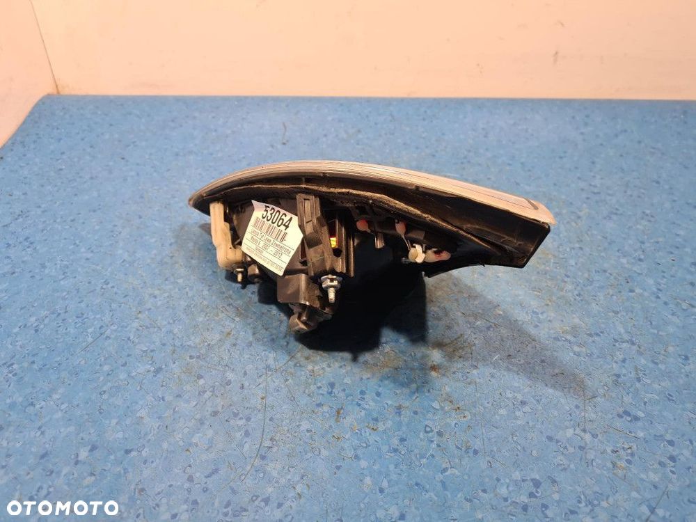 MAZDA 6 II SEDAN LAMPA TYŁ LEWA ZEWNĘTRZNA  W KLAPIE - 3