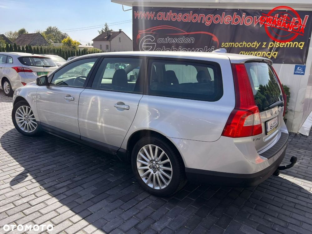 Volvo V70 2.4D Momentum - 6