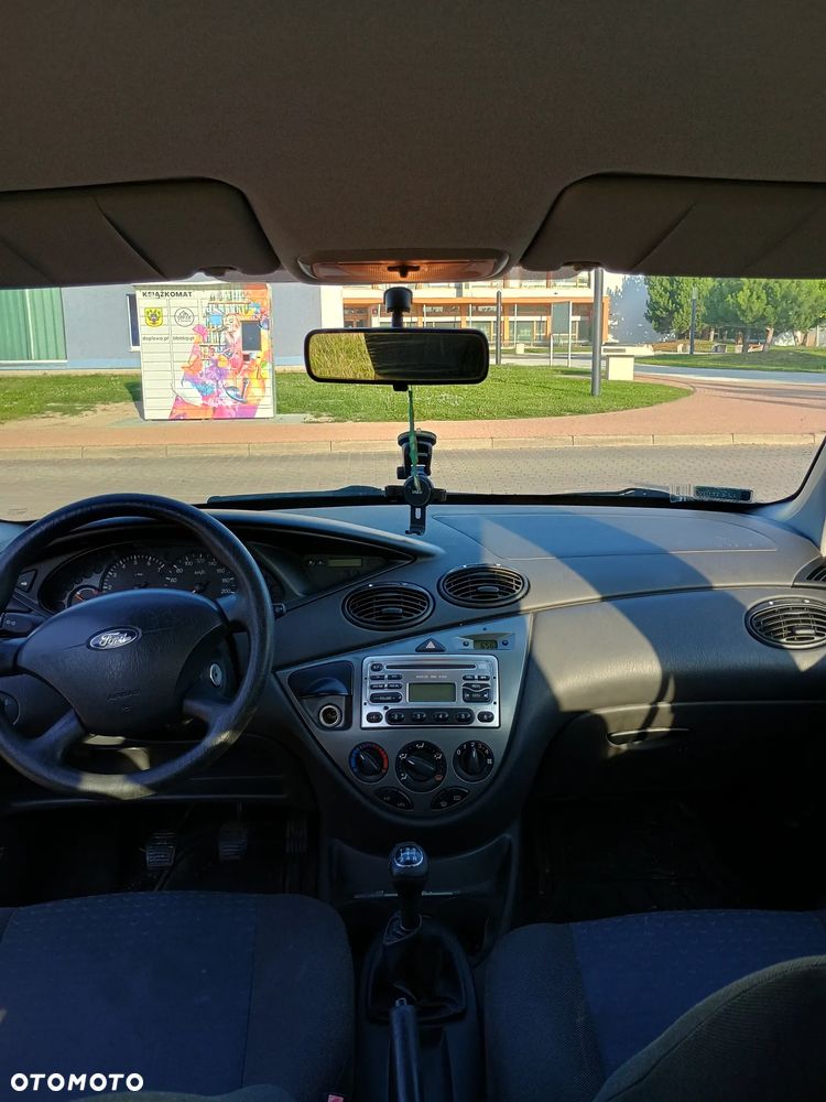 Ford Focus - 12