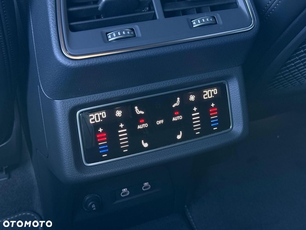 Audi e-tron Sportback - 14