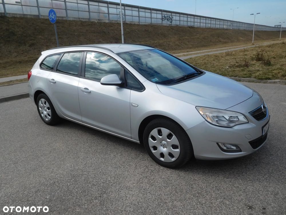 Opel Astra 1.3 CDTI DPF ecoFLEX Selection - 2