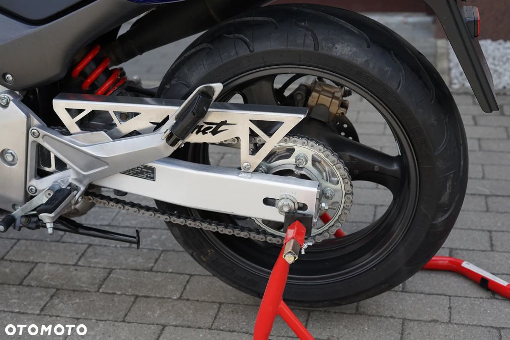 Honda Hornet - 27