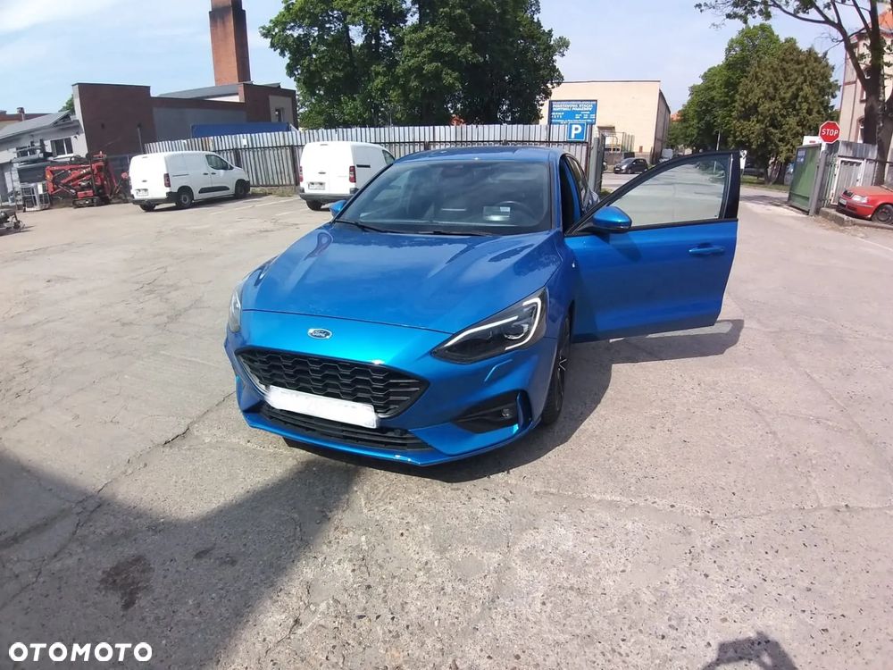 Ford Focus 1.0 EcoBoost Start-Stopp-System ST-LINE DESIGN - 14