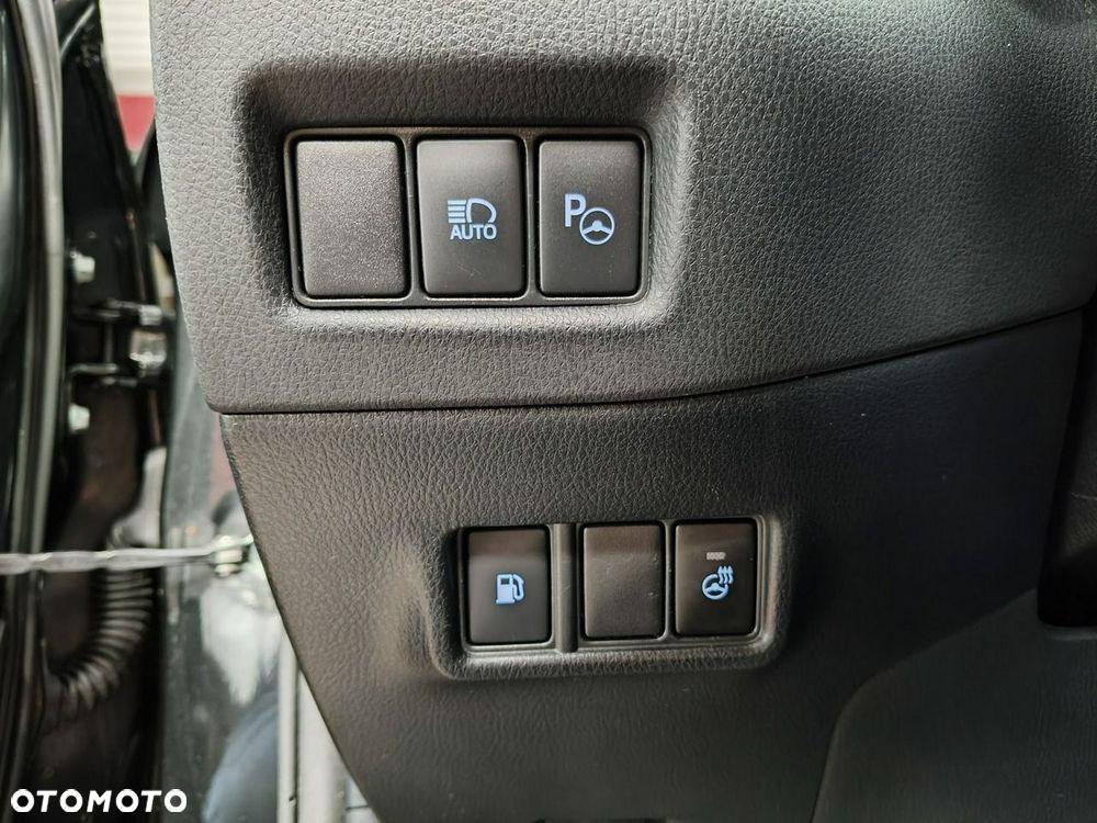 Toyota C-HR 1.8 Hybrid GPF Executive - 22