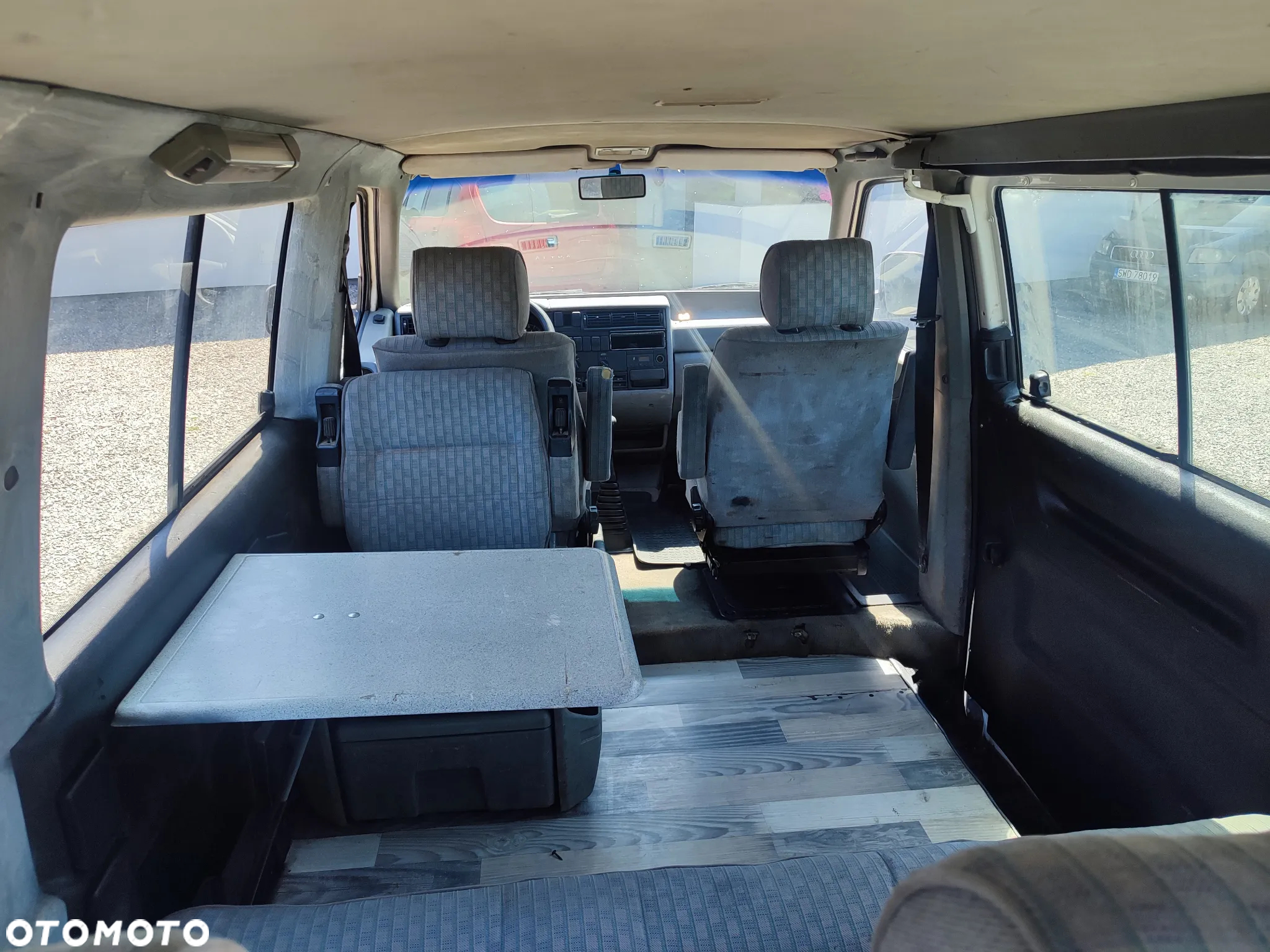 Volkswagen Multivan D - 17