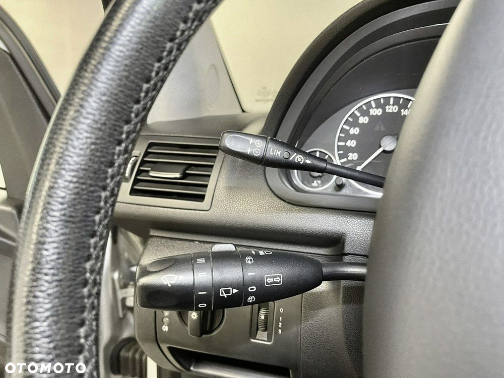 Mercedes-Benz Klasa A 170 BlueEFFICIENCY Avantgarde - 19