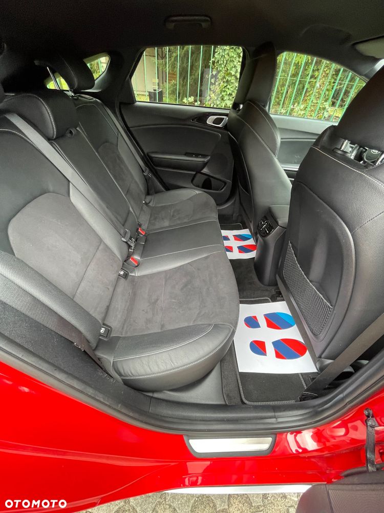 Kia ProCeed 1.4 T-GDI OPF GT LINE - 21