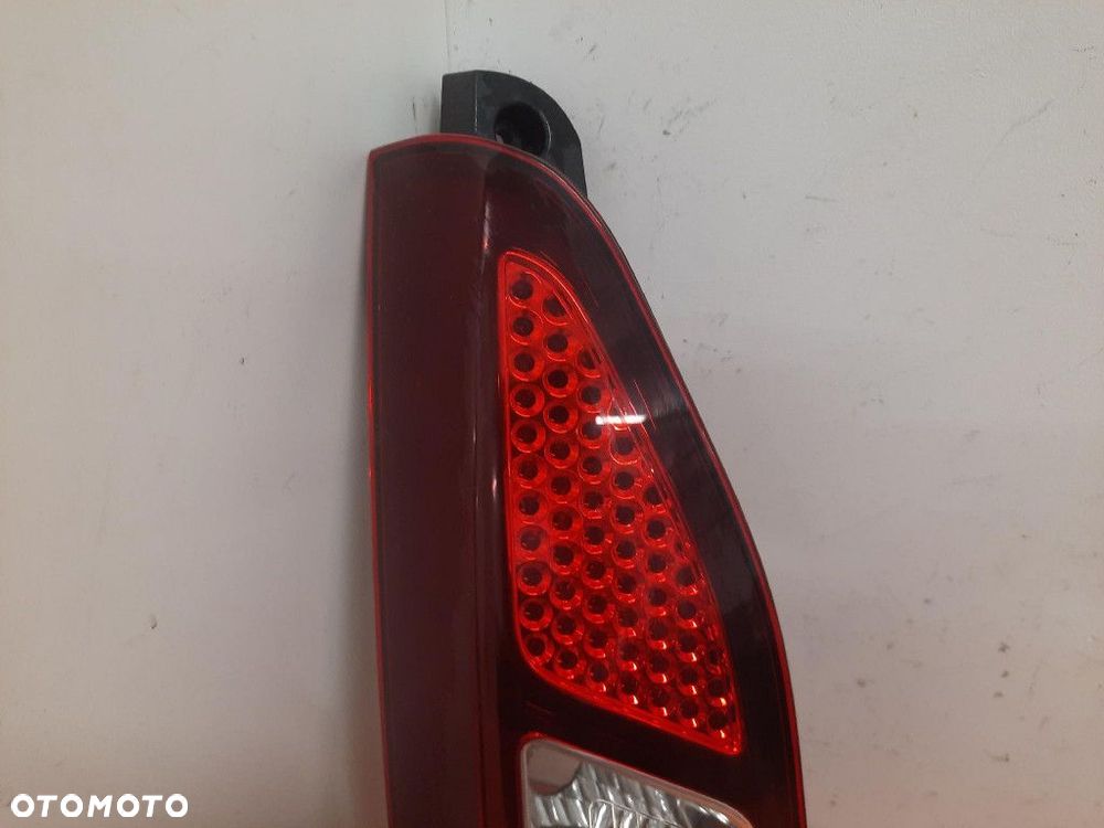 PEUGEOT PARTNER II 08-18 LAMPA TYŁ LEWA ZEWNĘTRZNA 9680545280 - 2