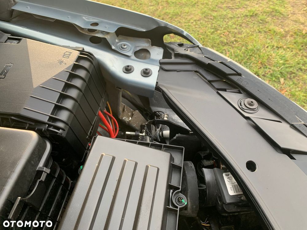 Volkswagen Passat Variant 1.6 TDI BlueMotion Technology Trendline - 21