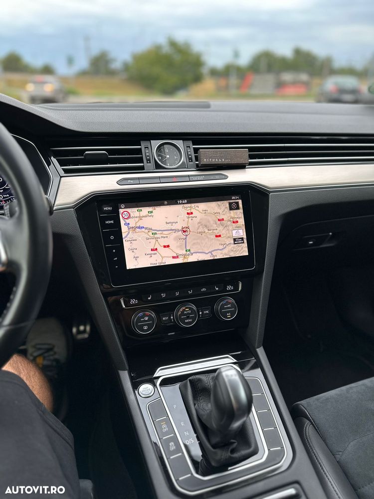 Volkswagen Passat 2.0 TDI DSG Highline - 3