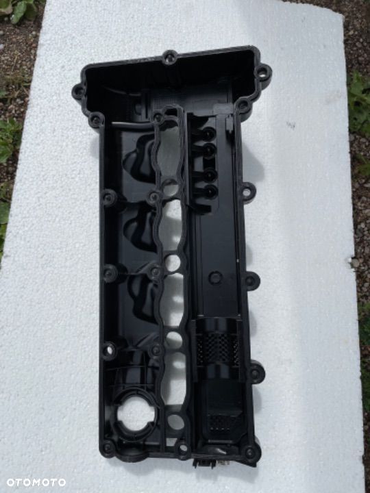 MERCEDES om 651 dekiel pokrywa zaworów sprinter - 4