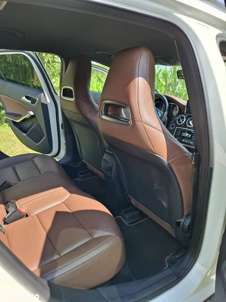 Mercedes-Benz GLA - 7