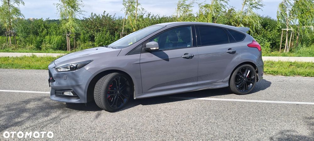 Ford Focus 2.0 TDCi ST-2 - 3