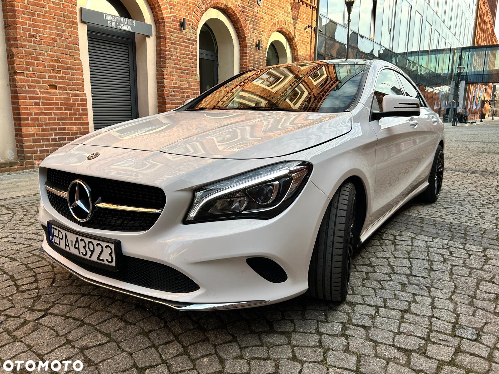 Mercedes-Benz CLA 250 4-Matic - 5