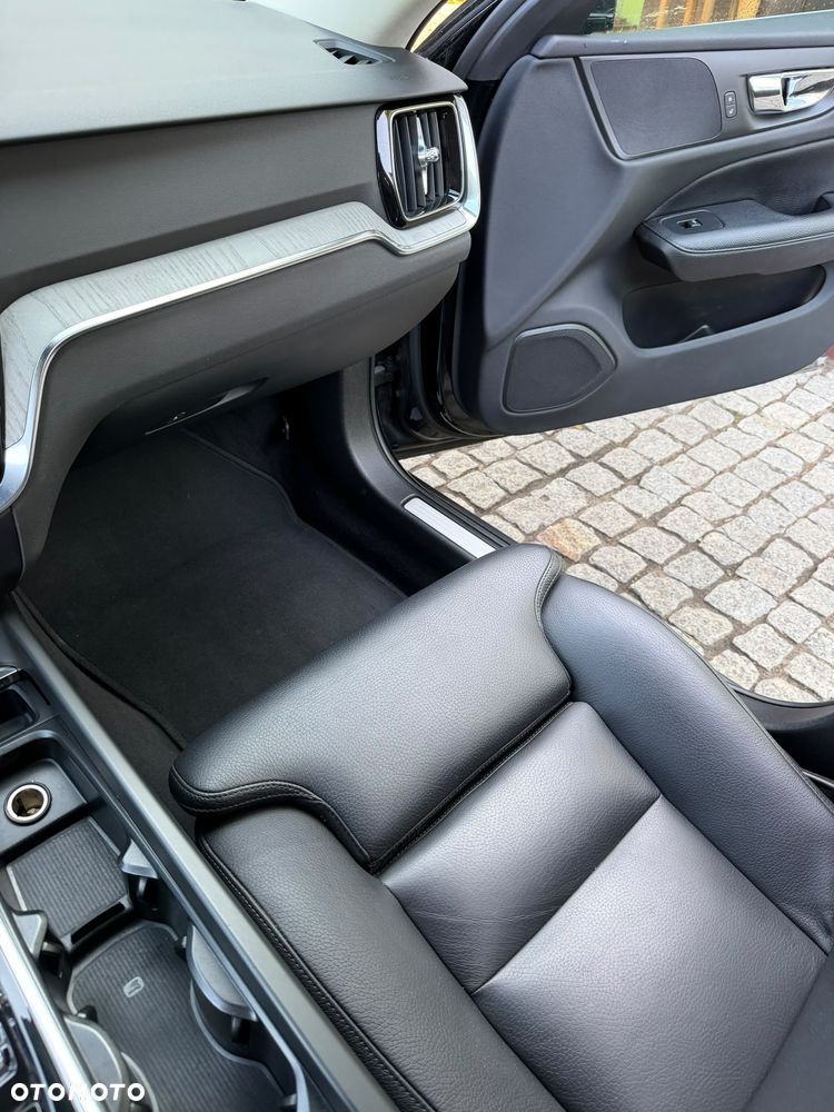 Volvo V60 D4 Inscription - 20