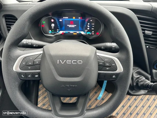 Iveco DAILY 35S16V furgão 12m3 - 7