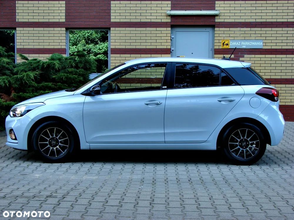 Hyundai i20 blue 1.2 YES!+ - 13