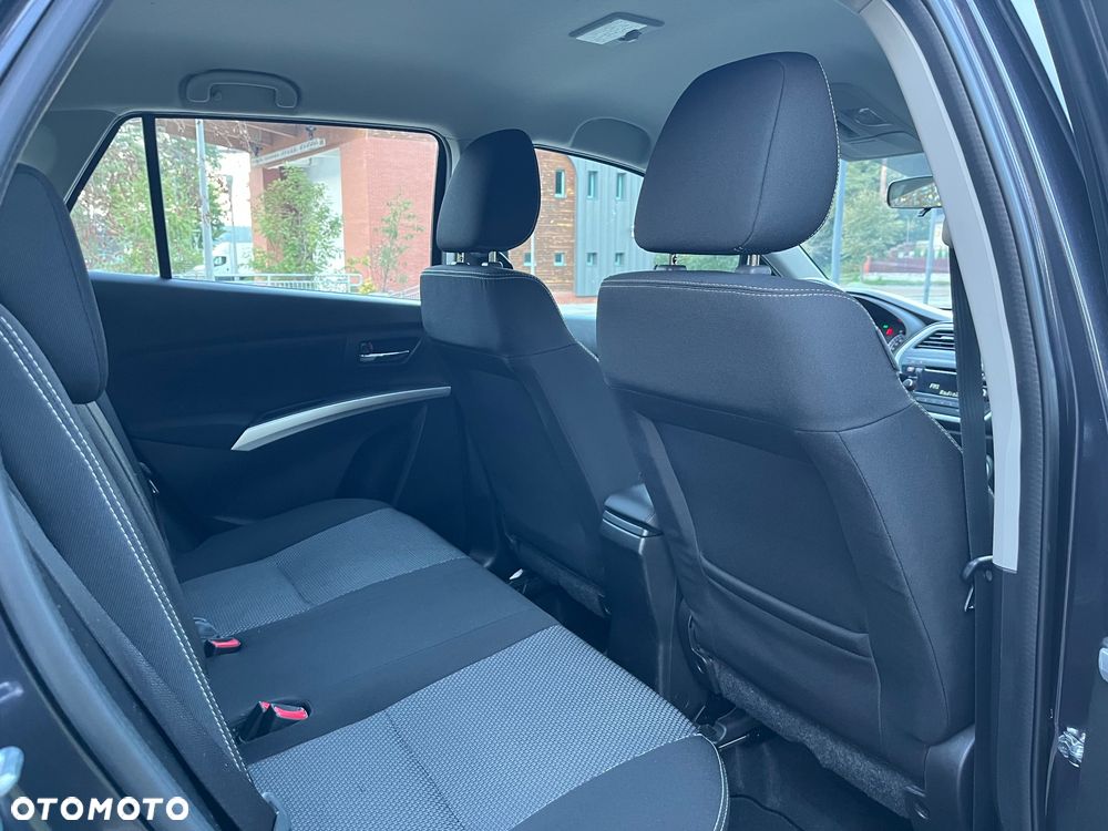 Suzuki SX4 S-Cross 1.6 DDiS 4x4 Comfort+ - 11