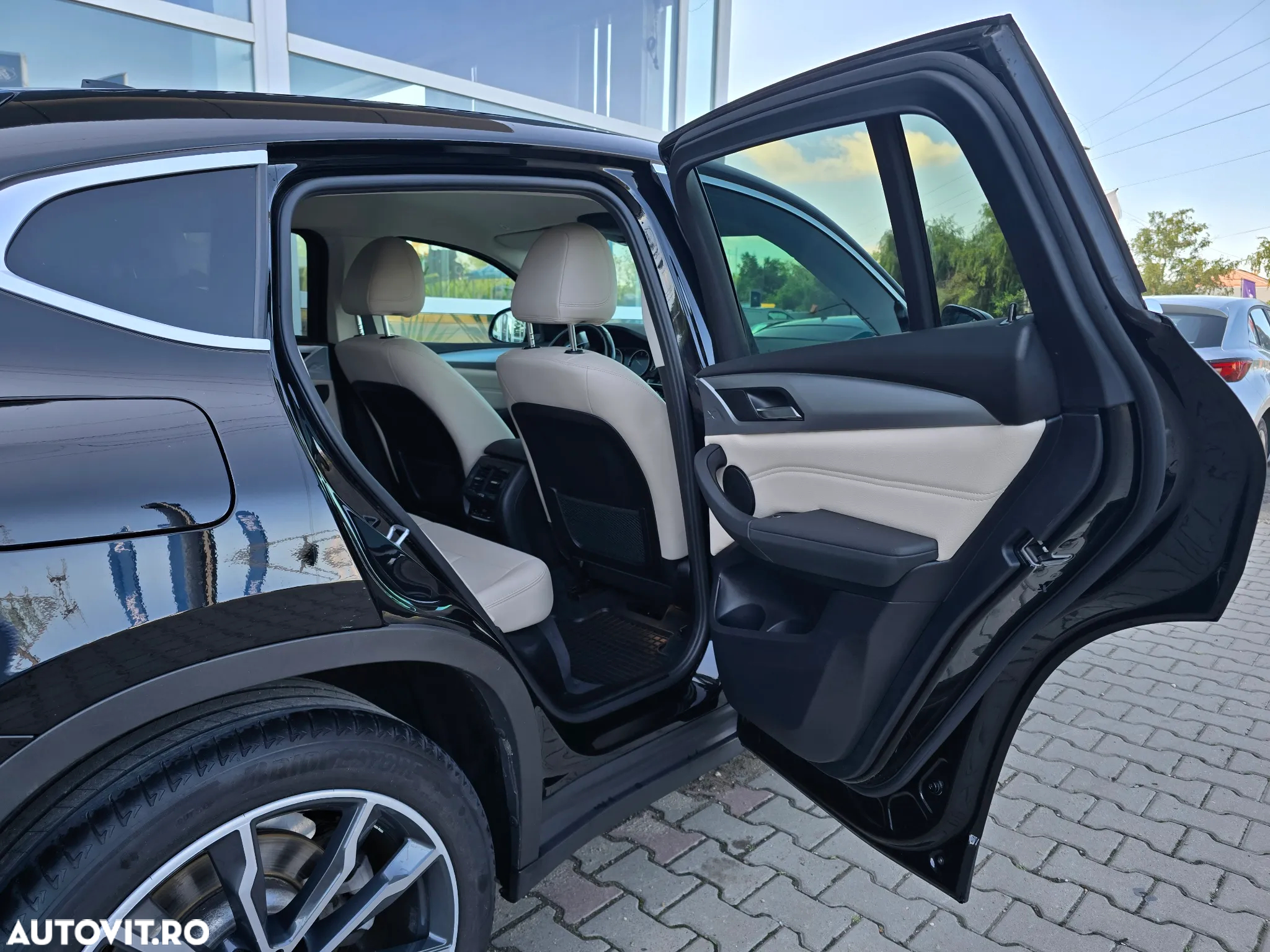 BMW X4 xDrive20d - 11