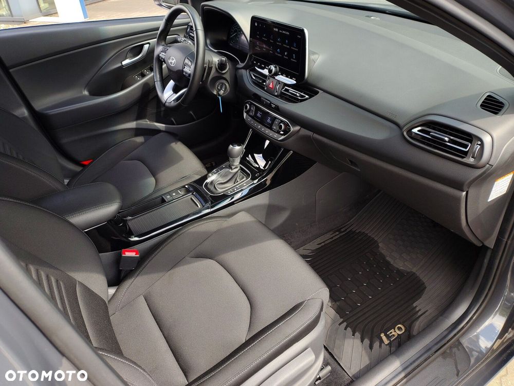 Hyundai i30 1.5 T-GDI 48V Smart DCT - 26