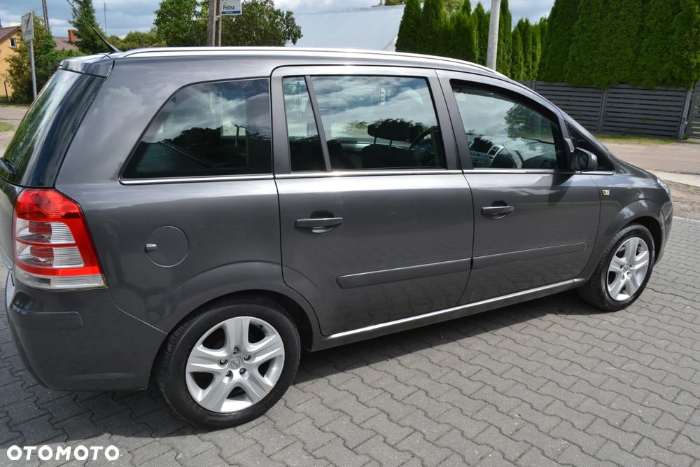 Opel Zafira 1.6 ecoFLEX Family - 37