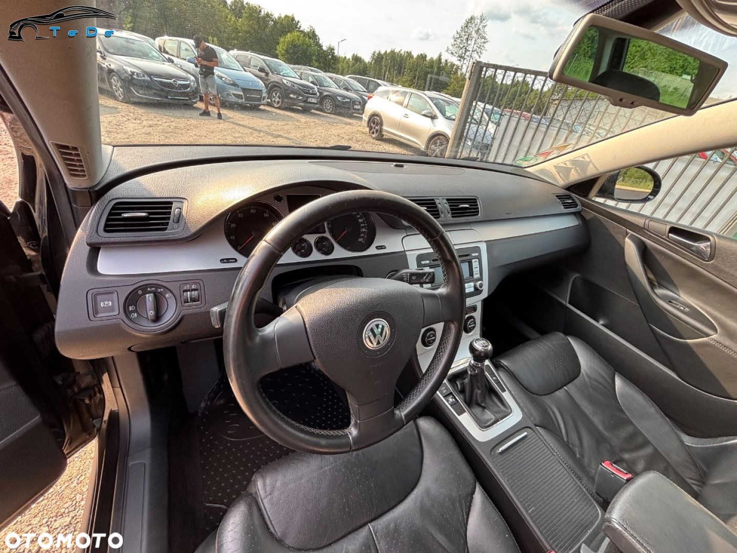 Volkswagen Passat 1.6 Comfortline - 24