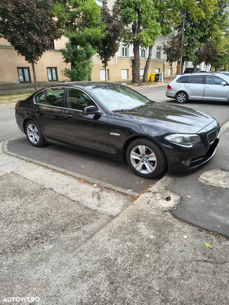 BMW Seria 5 520d - 38