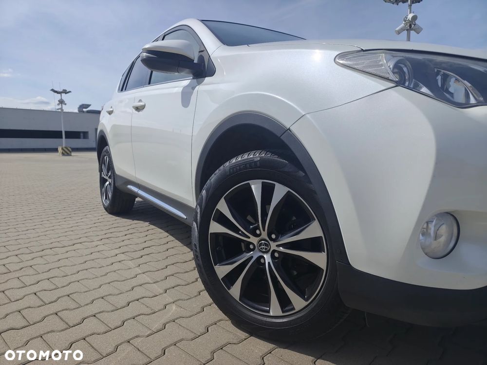 Toyota RAV4 2.0 D-4D Prestige - 4