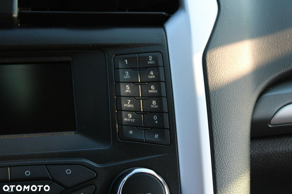 Ford Mondeo - 27