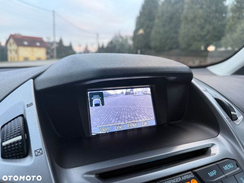 Ford Tourneo Connect Grand - 15