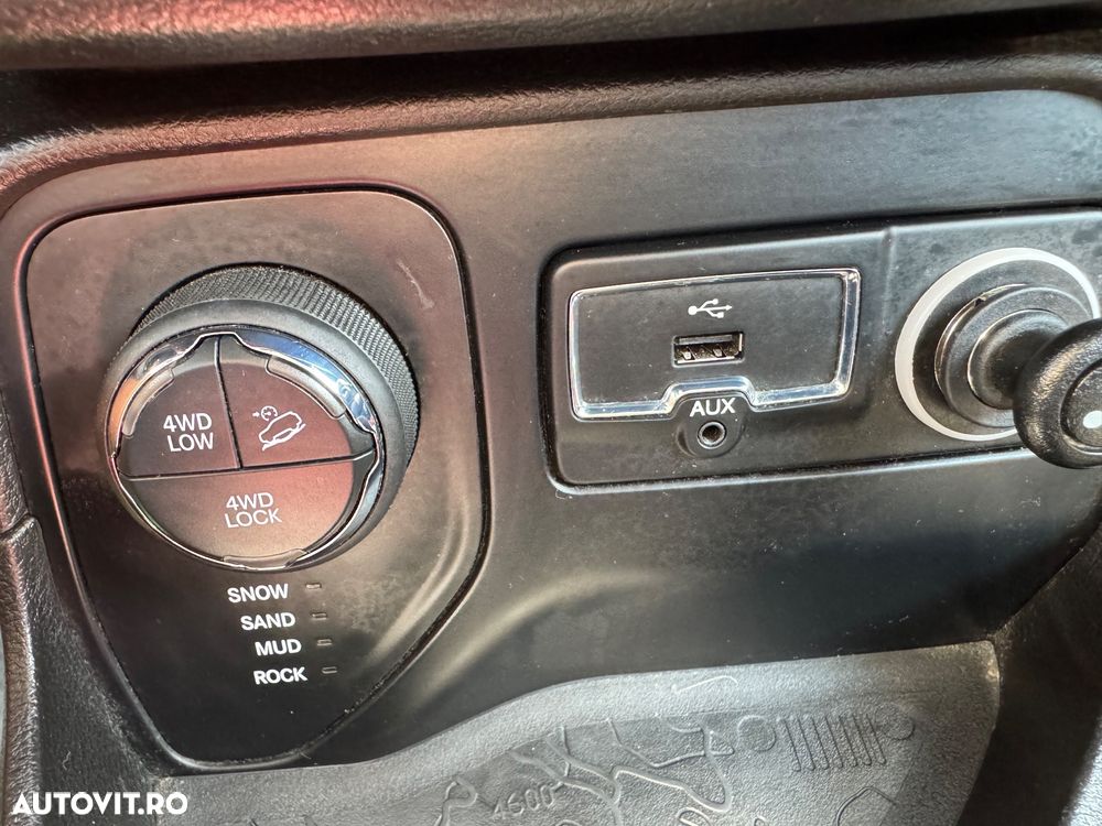 Jeep Renegade 2.0 M-Jet 4x4 AT Trailhawk - 13