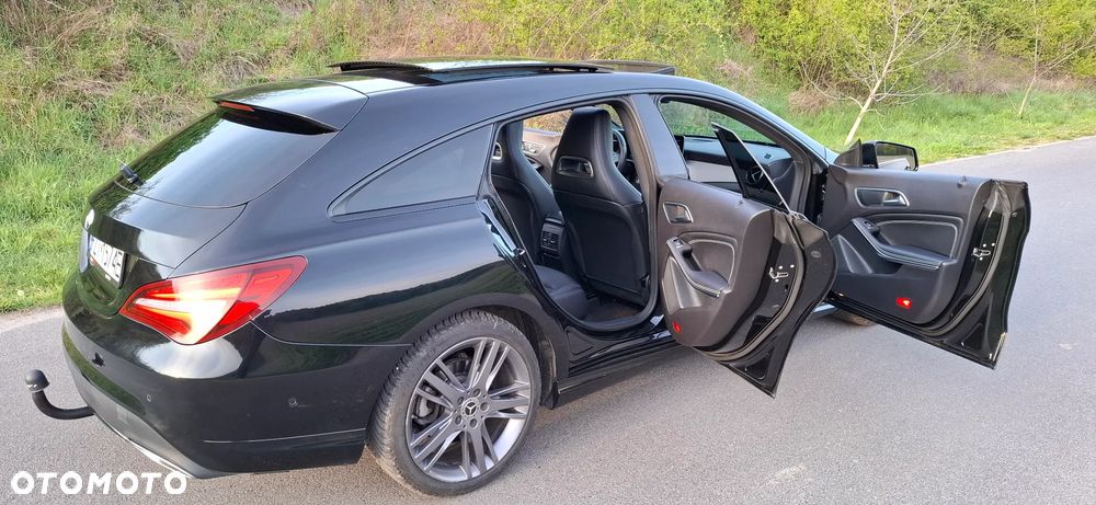 Mercedes-Benz CLA - 12