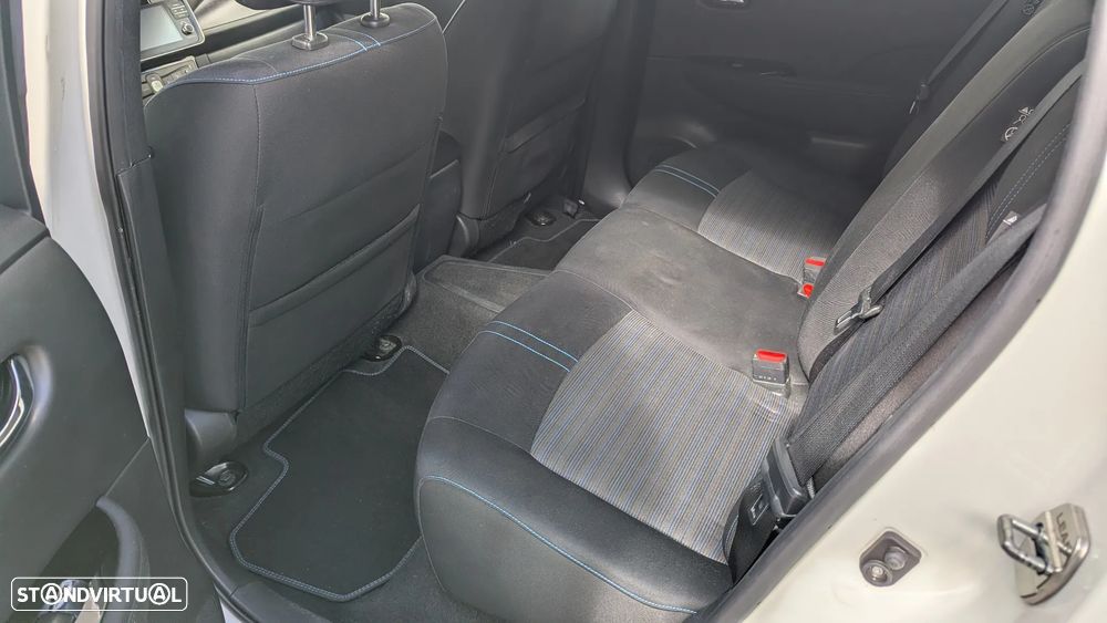 Nissan Leaf N-Connecta - 31