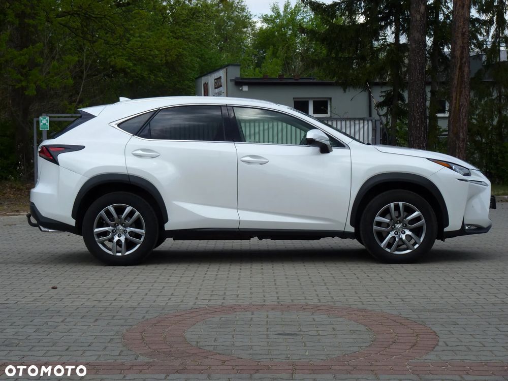 Lexus NX 200t Comfort AWD - 4