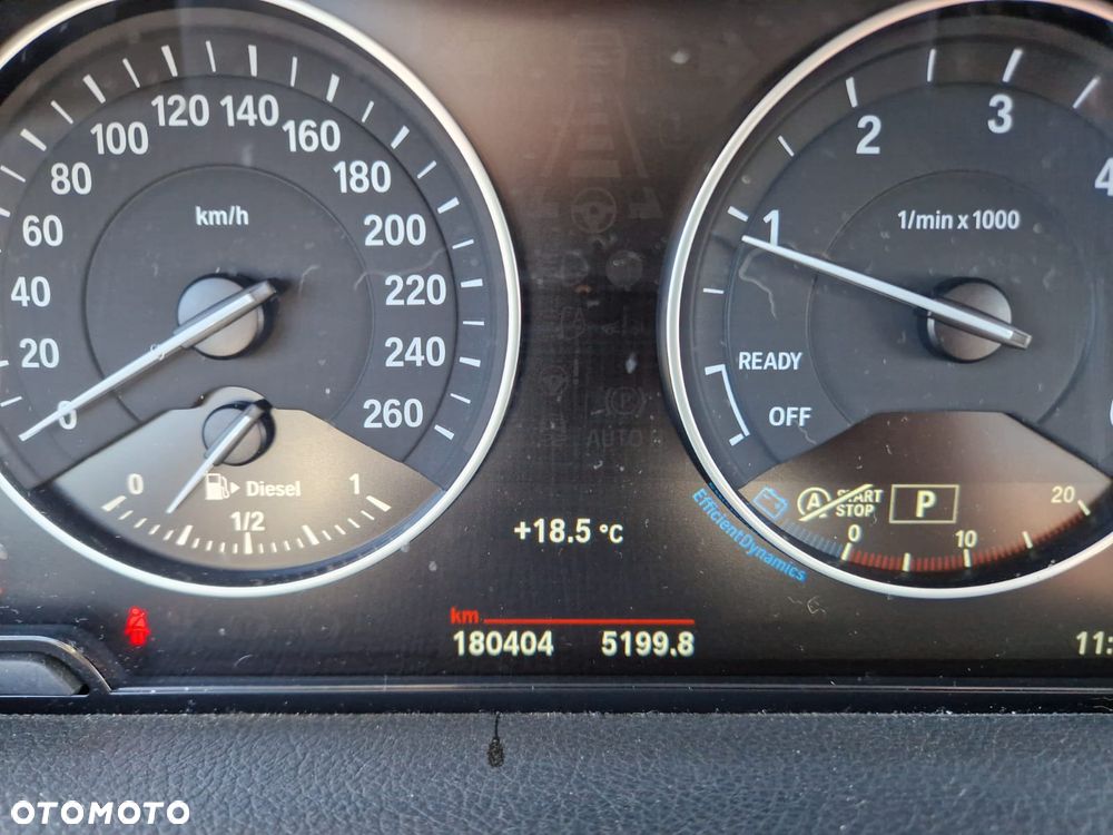 BMW Seria 2 220d xDrive Sport-Aut Luxury Line - 26