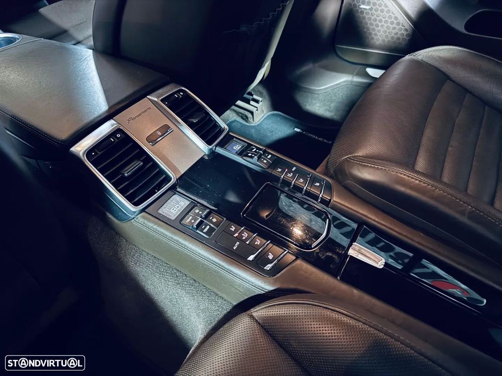 Porsche Panamera Diesel - 25