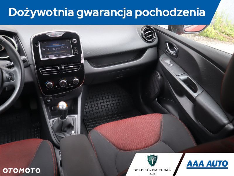 Renault Clio - 10