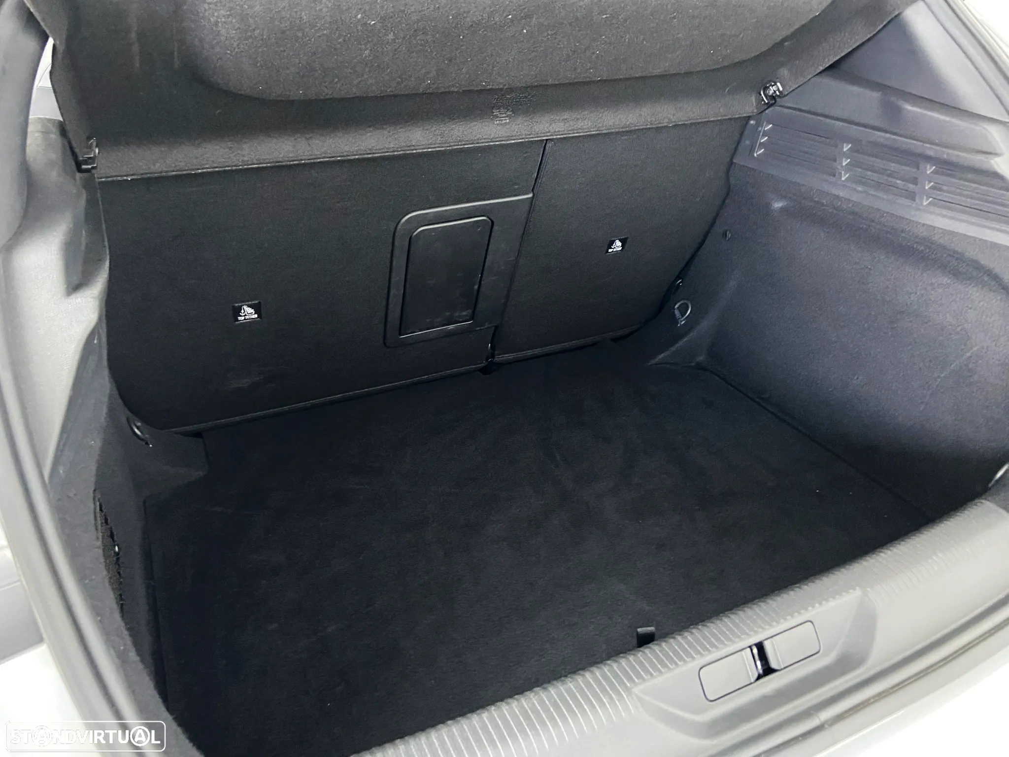 Peugeot 308 1.5 BlueHDi Allure EAT8 - 11